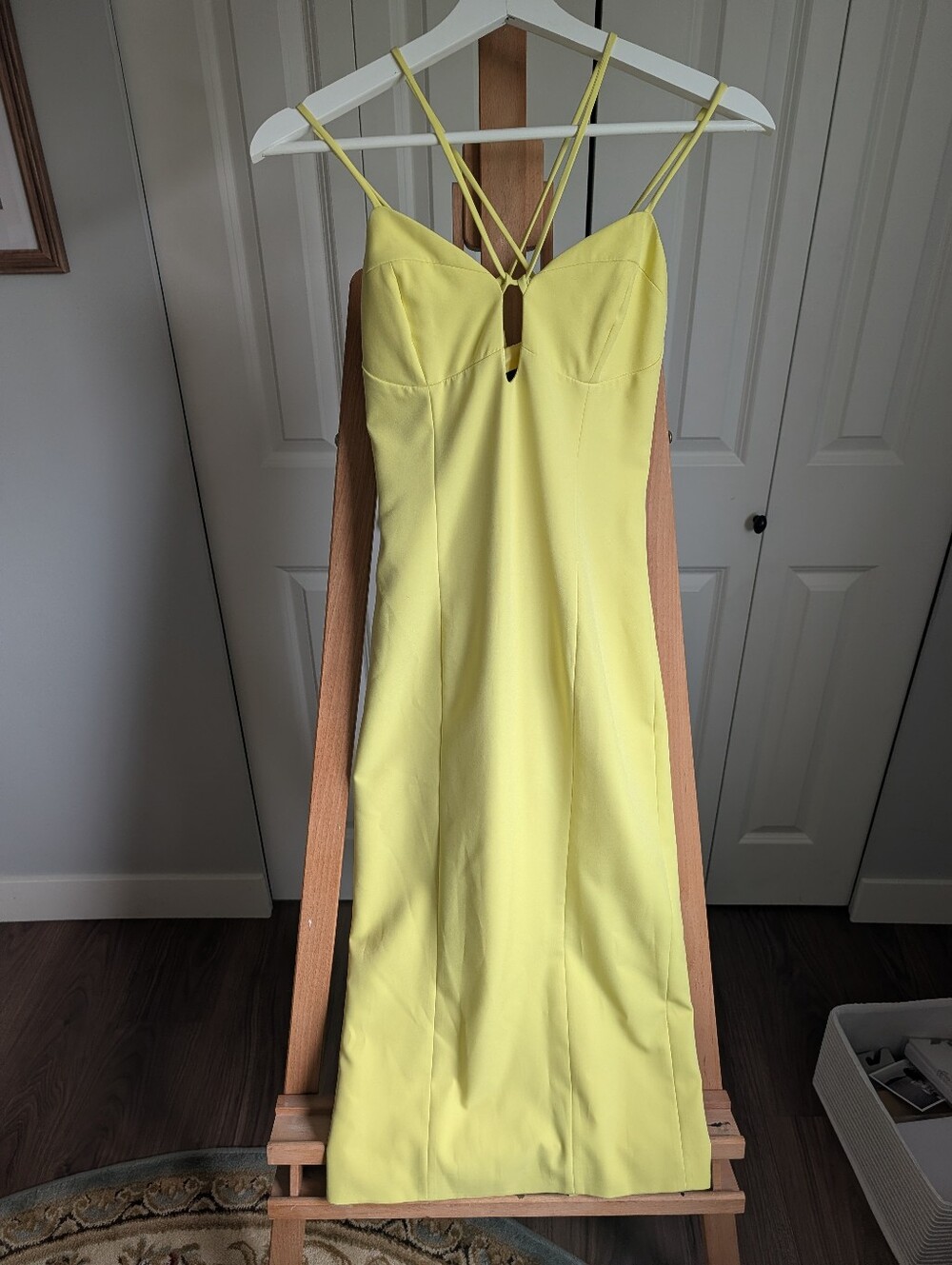 Bardot Yellow Strappy Keyhole Midi Dress ⚜️